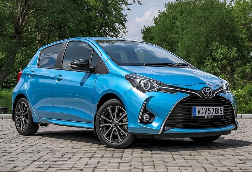 малка градска кола toyota yaris